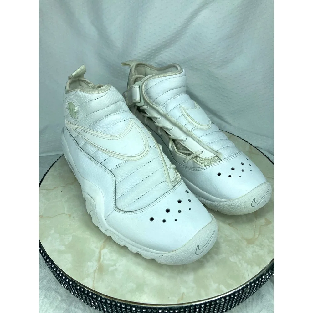 Nike Air Shake Ndestrukt Basketball Shoes Mens 10 Triple White High Top Sneakers